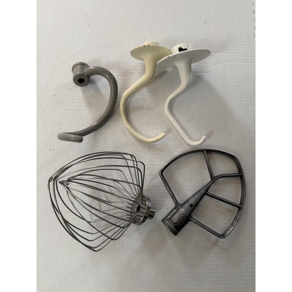 Lot Of 5 Vintage Kitchen Aid Mixer Attachments Beater Dough Hook Whisk Bowl 7qt - Picture 1 of 15